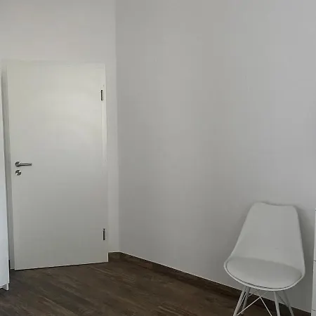 Monteurzimmer 8 شقة