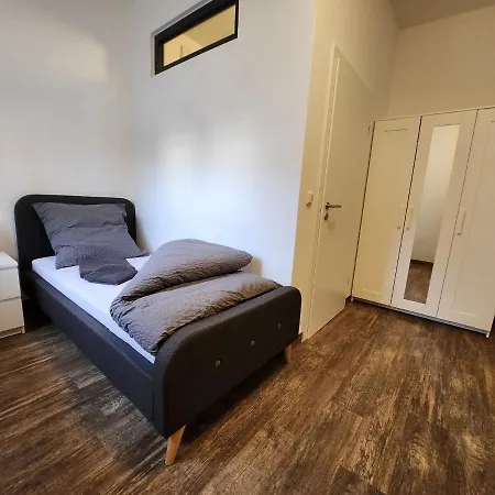 Monteurzimmer 8 شقة